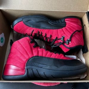 Size 10 . Box included great condition